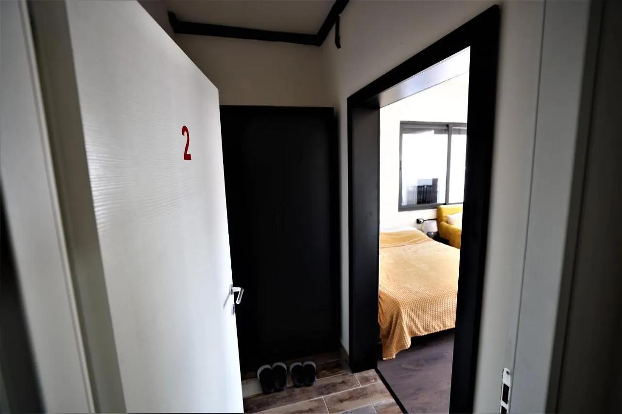 アパート Stylish 1-Bedroom In Tirana #2